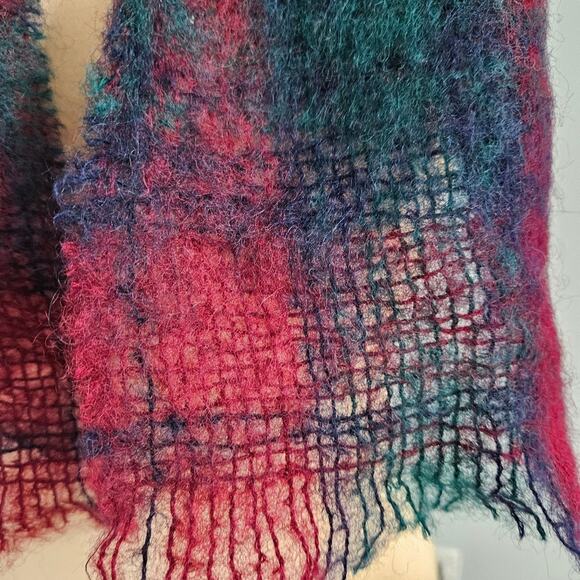 The Edinburgh Woollen Mill Scarf Made In Scotland Pure New Wool Plaid Fringe - Picture 6 of 8